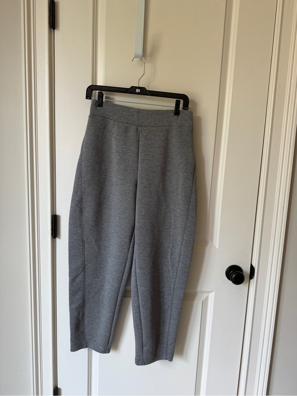 Spank Women's Gray Ponte Knit Cropped Barrel Pants